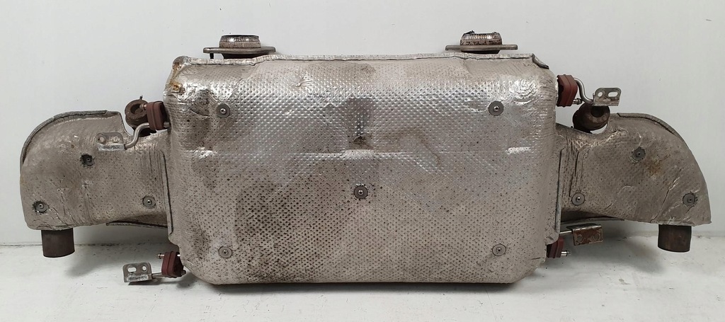 фото №8, Гаситель конечный выхлоп aston martin rapide 6.0 v12