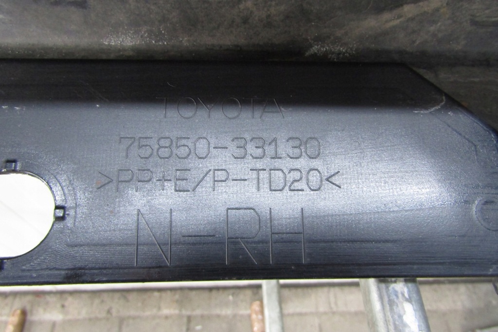 фото №12, Молдинг порог правая toyota camry xv70 17- 75850 33130