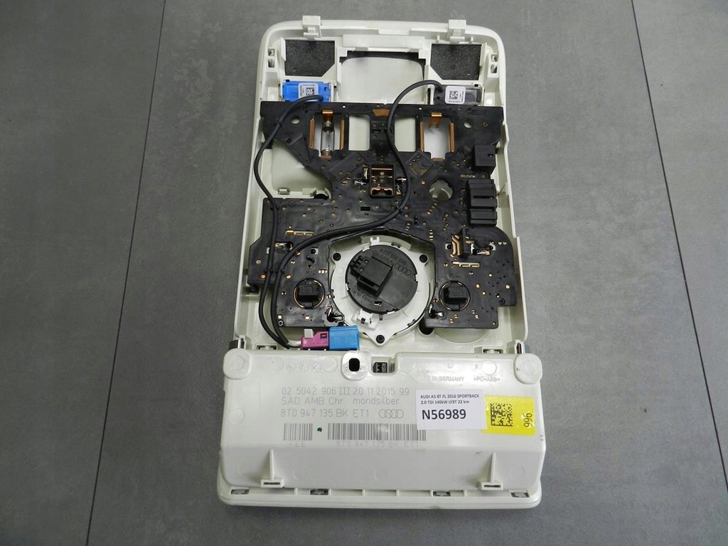 фото №10, Audi a5 8t лампа кабины 8t0947135bk