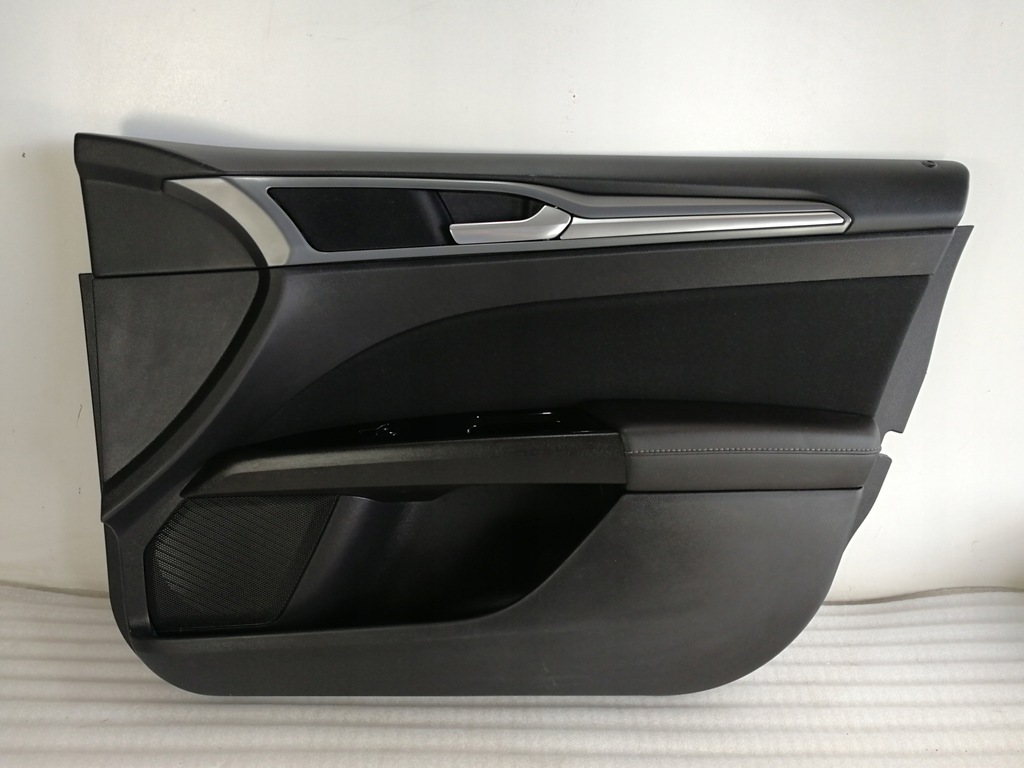 фото №1, Ford mondeo mk5 обшивка оббивка двері правий перед