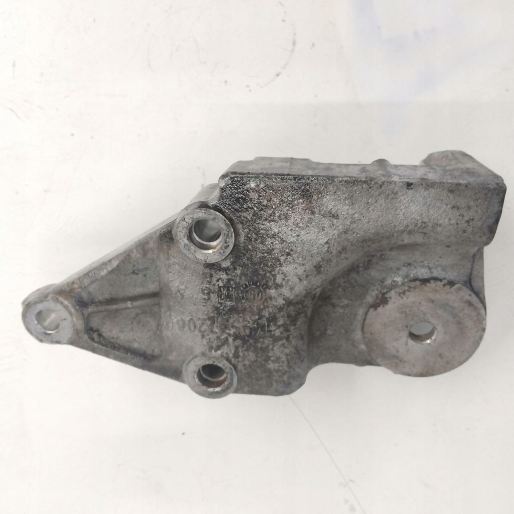 Scudo jumpy expert 1 рестайлинг  1.9 d 95-06 кронштейн кронштейн двигателя генератора в Украине