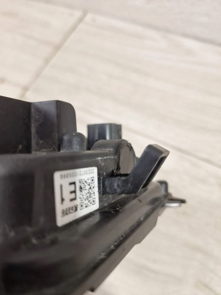 фото №6, Противотуманная фара подсветка поворота lexus nx 22- правый