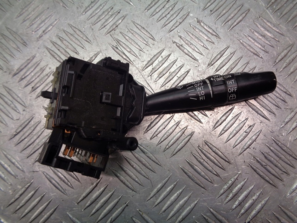 фото №1, Перемикач двірник toyota avensis verso