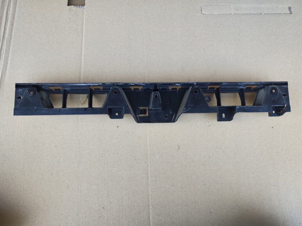 фото №1, Направляющая задняя средний porsche panamera 970