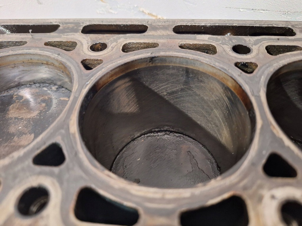 фото №13, Блок dół двигуна d4f740 renault clio iii iv dacia sandero 1.2 16v