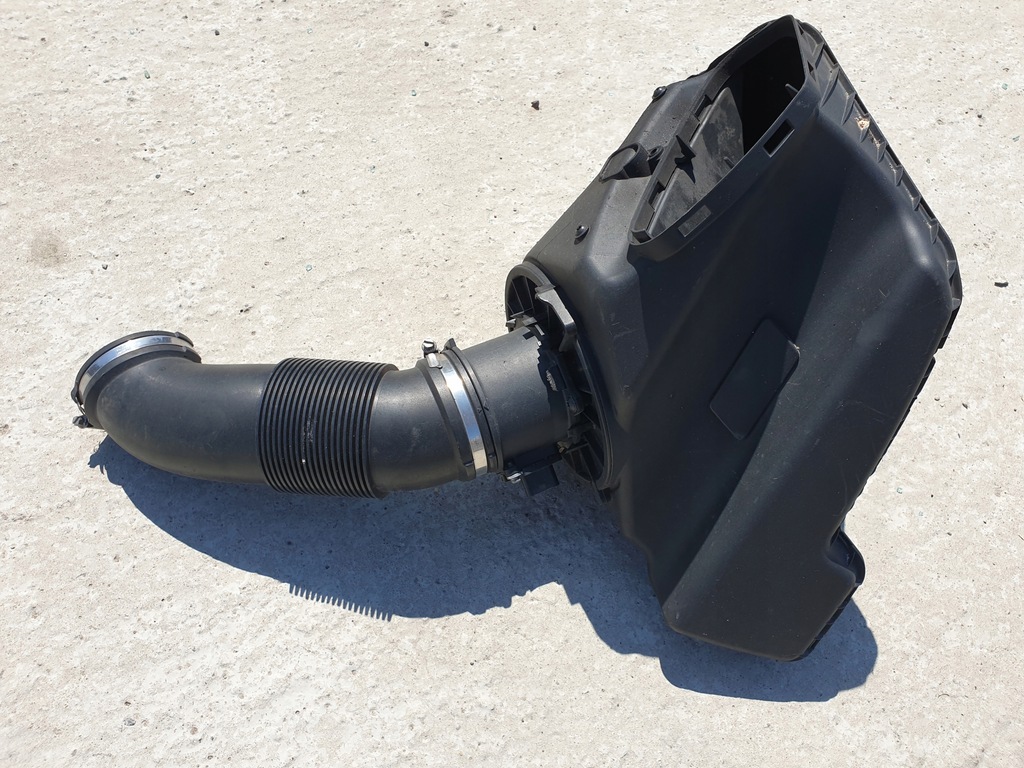 фото №1, Корпус фільтра повітря 4g0133838e