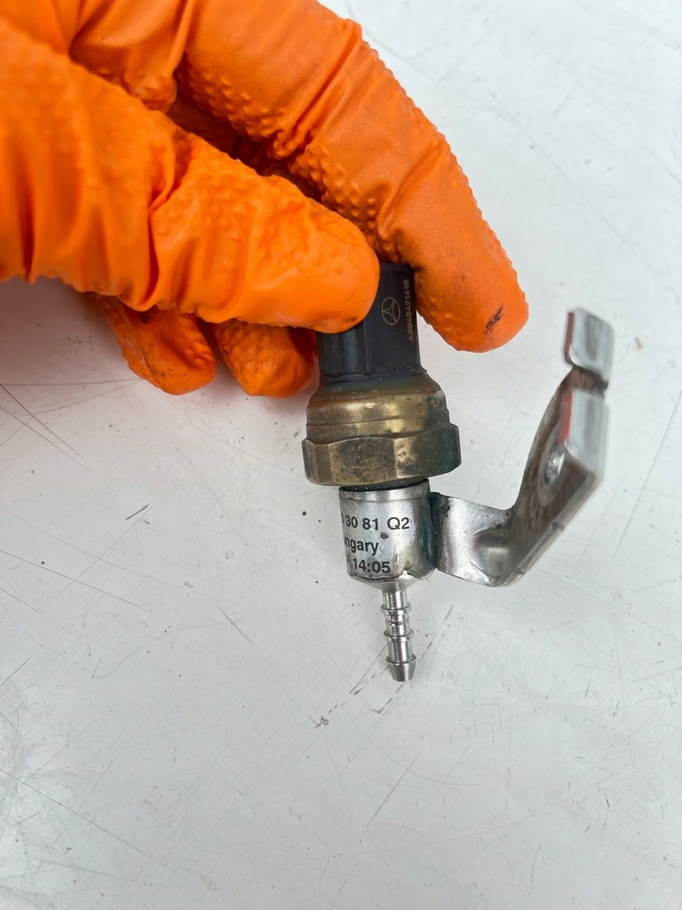 фото №5, Датчик тиску пального mercedes-benz оригінальний номер a6510703081 a0045421618