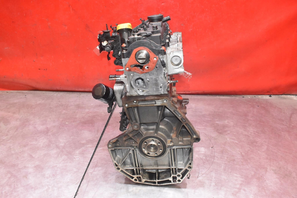 Двигатель дизель насос k9ka636 167008557r nissan juke 1 i f15 1.5 dci film Доставка