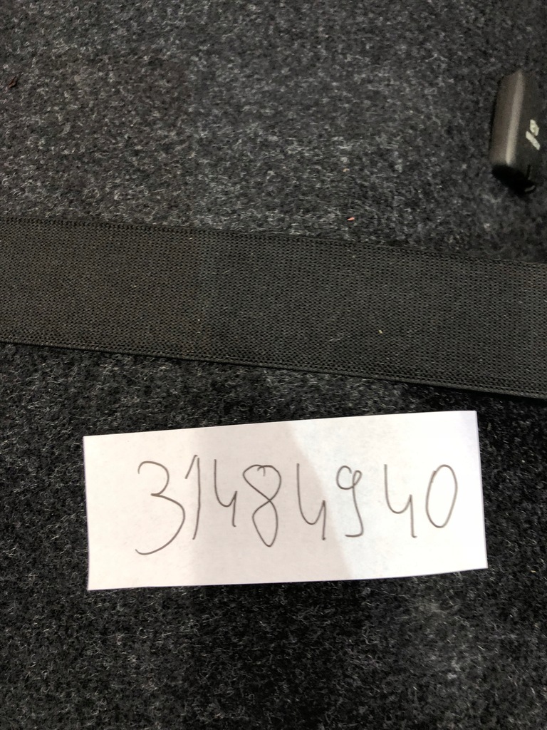 фото №15, Volvo xc40 обшивка правий оббивка ніша багажника права 18-