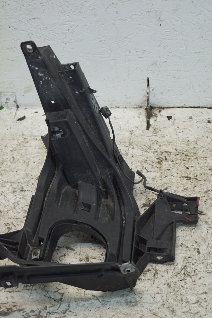 фото №7, Направляющая кронштейн крыла левая bmw x5 e70 7157989