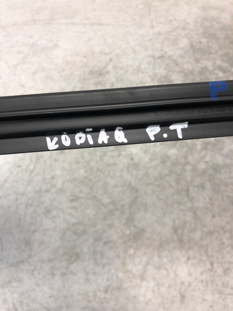 фото №5, Молдинг скло правий задня skoda kodiaq 565839480a