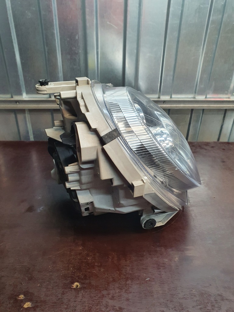 фото №8, Лампа передняя правая ксенон mercedes c-klasa w203