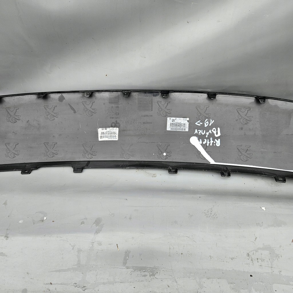 фото №11, Peugeot rifter молдинг бампера передний накладка накладка 9817837777 2019-