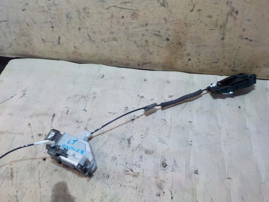 фото №1, Peugeot 3008 1.6b підйомник скло правий задня