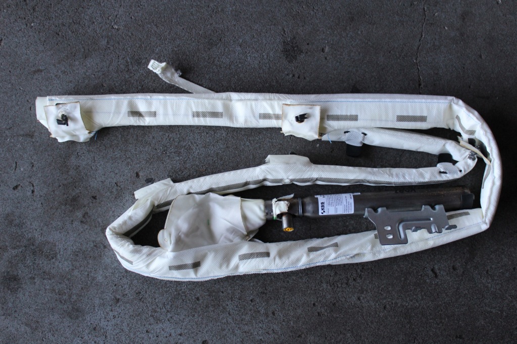 фото №1, Audi a6 c7 kombi шторка безопасности левая сторона air bag