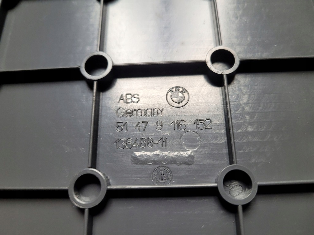 фото №7, Bmw 7 f01 f02 f03 f04 2011 задняя сторона правая бардачки, полка