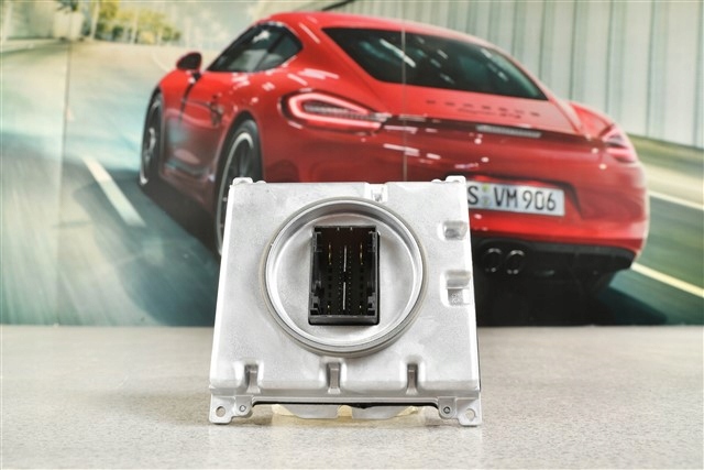 фото №2, Oryg. porsche macan 95b led pdls+ l=r модуль