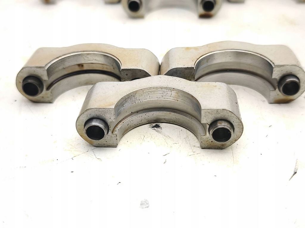 фото №6, Maserati quattroporte 2004 опора вала распределительного вала