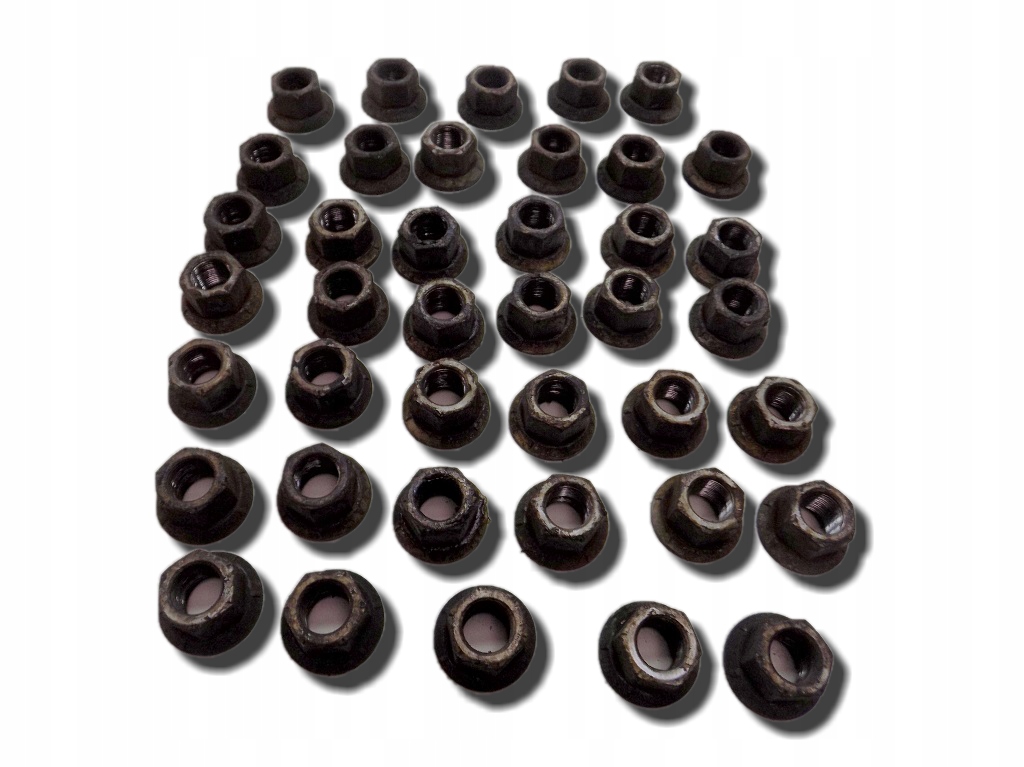 фото №1, Iveco eurotech 440km 01r гайки 40sztuk