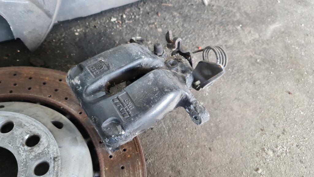 фото №10, Гальма супорт диск захист гальмівні колодки rs6 c5 унікат