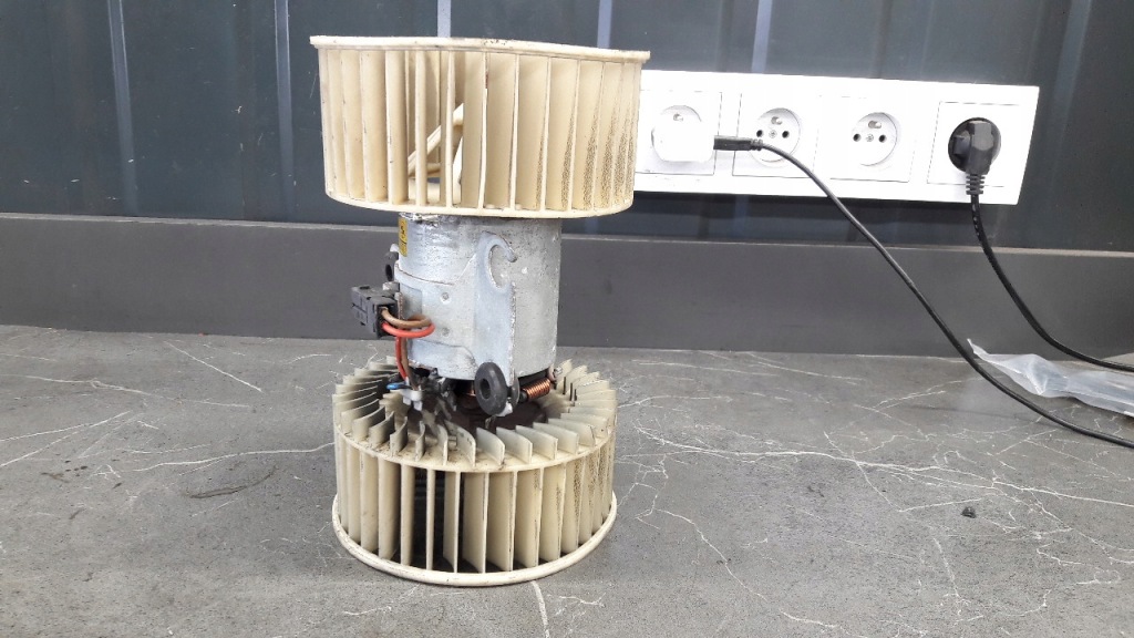 Купить 83724939 воздуходувка обдув bmw e39