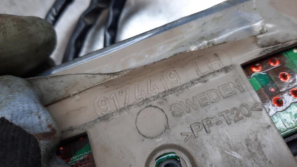 фото №16, Перемикач панель сидіння лівий 9174419 volvo s60 v70 ii s80 xc90