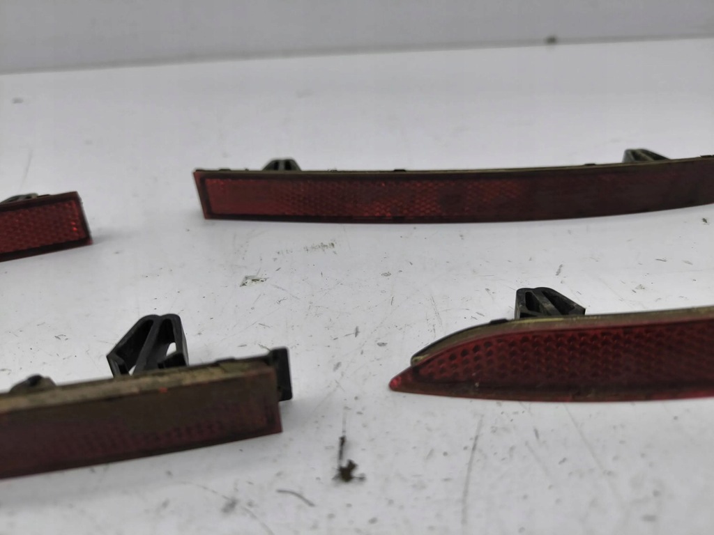 фото №9, Volkswagen arteon 2019 комплект отражатель лампы задний