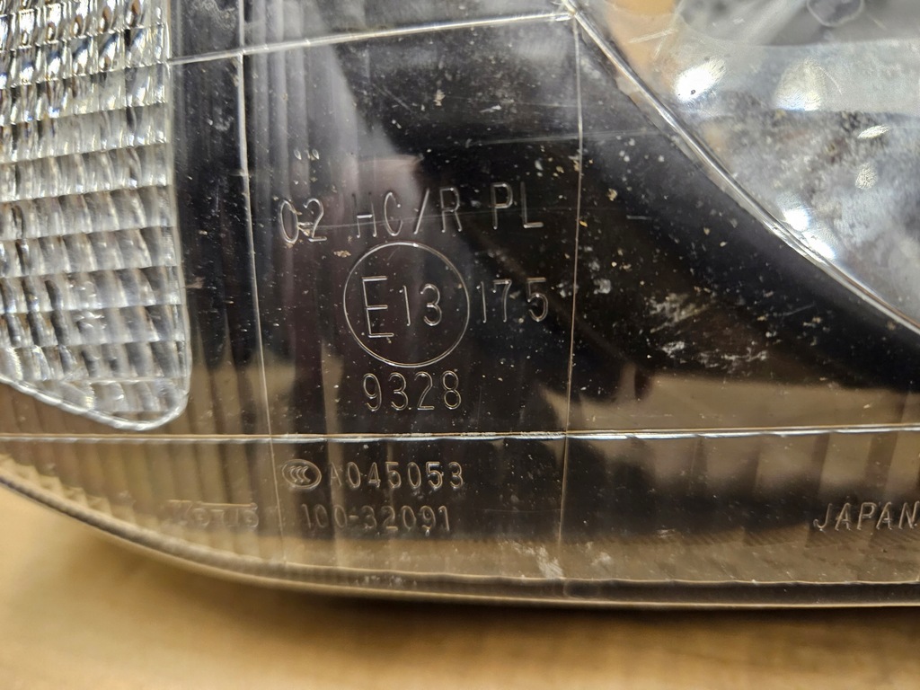 фото №12, Suzuki jimny iii лампа права перед 98-08r euro koito