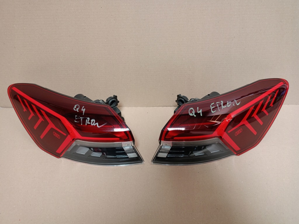 фото №1, Лампа задняя rh lh led audi q4 e-tron europa