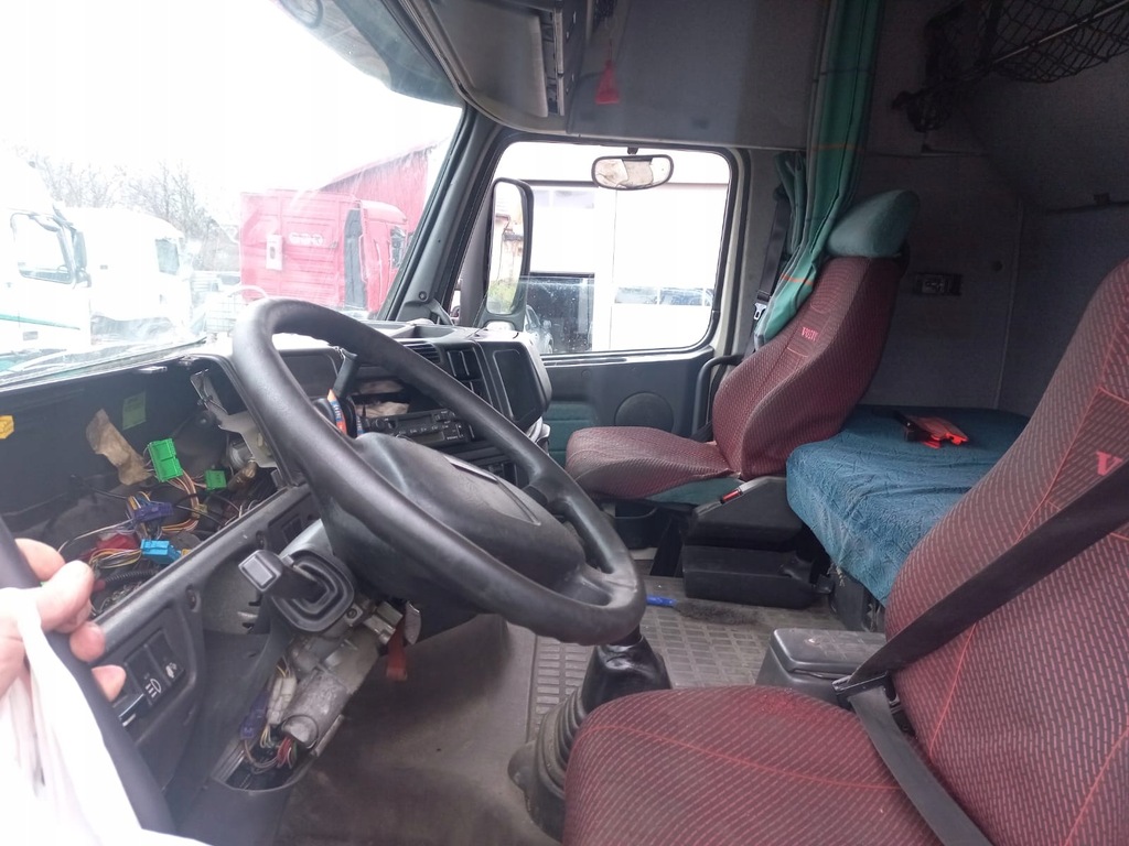 фото №5, Volo fh 2001 12 комплектная кабина