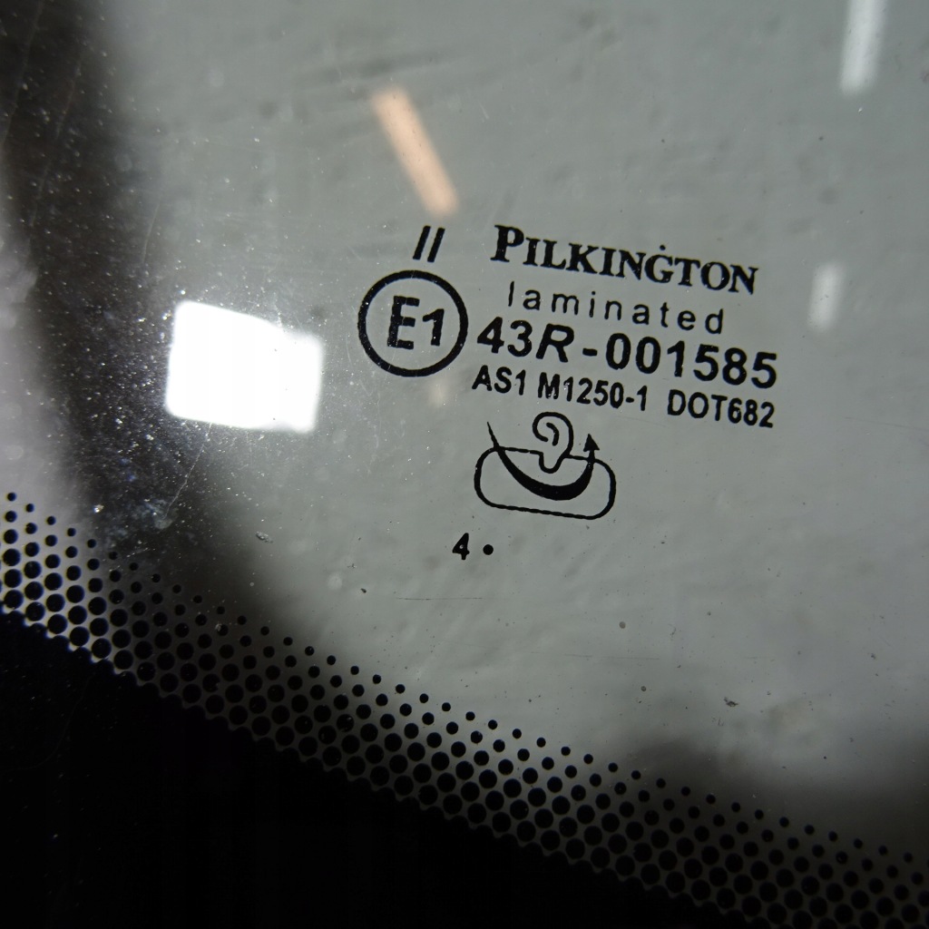 фото №2, Ford focus mk3 lift стекло передняя