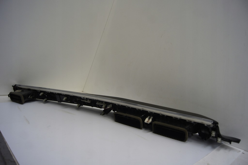 Молдинг декоративная  консоли решётка обдув bmw g31 Цена