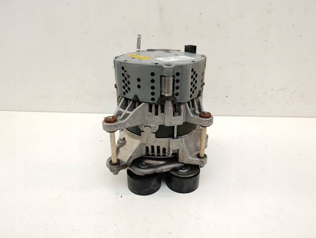 Mercedes glc 300 x253 генератор генератор a2649001600 Недорого