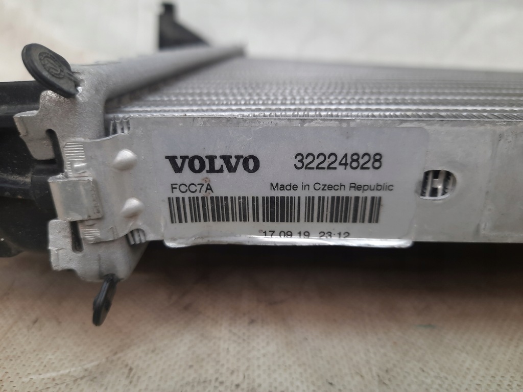 фото №8, Volvo xc90 16- радиатор кондиционера usa 32224828