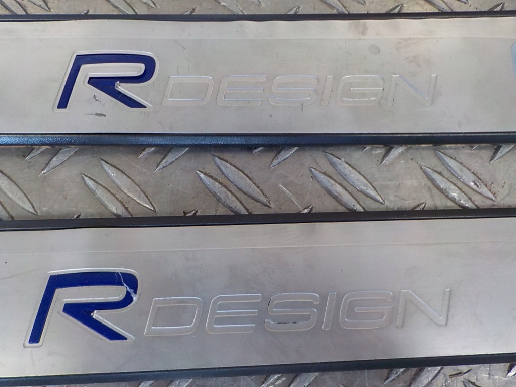 фото №4, Volvo xc40 17- молдинг порог левая правая r-design