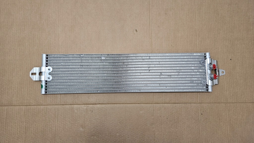 фото №6, Радиатор масла vw touareg audi q7 7l0317021 nowa