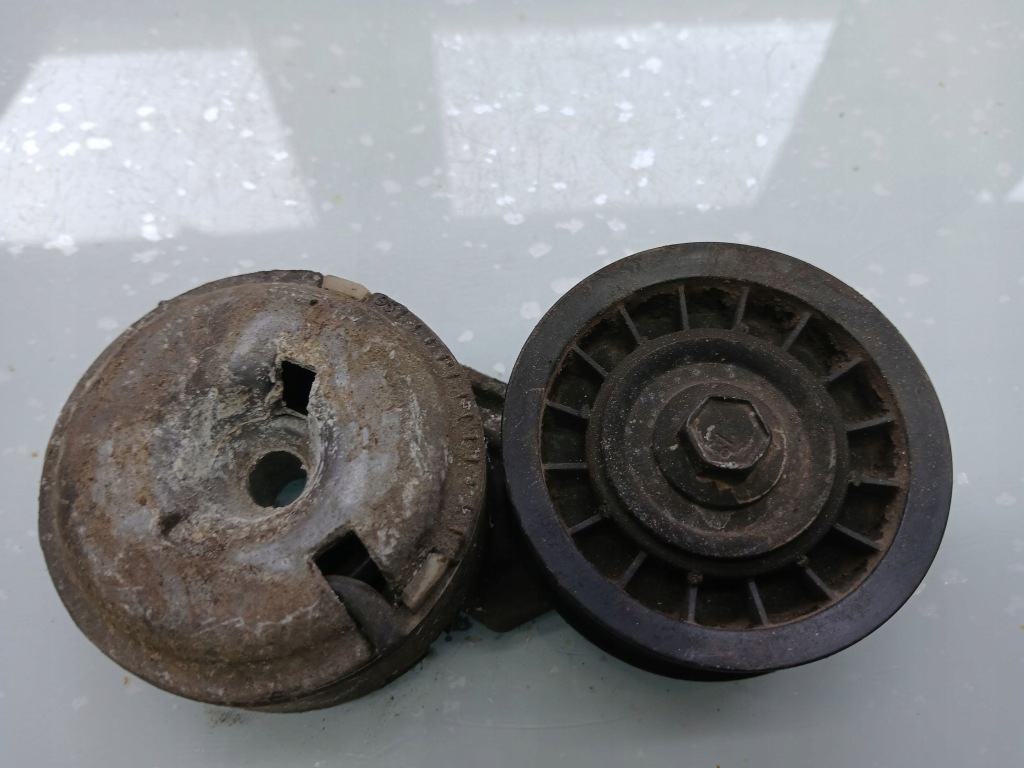 фото №1, Ford explorer 1995 натягувач ремінь генератора