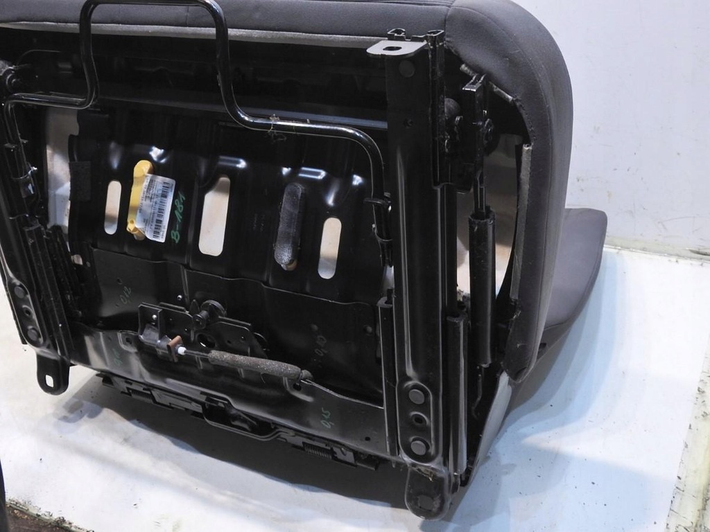 фото №11, Заднее сиденье левый задняя vw golf v plus