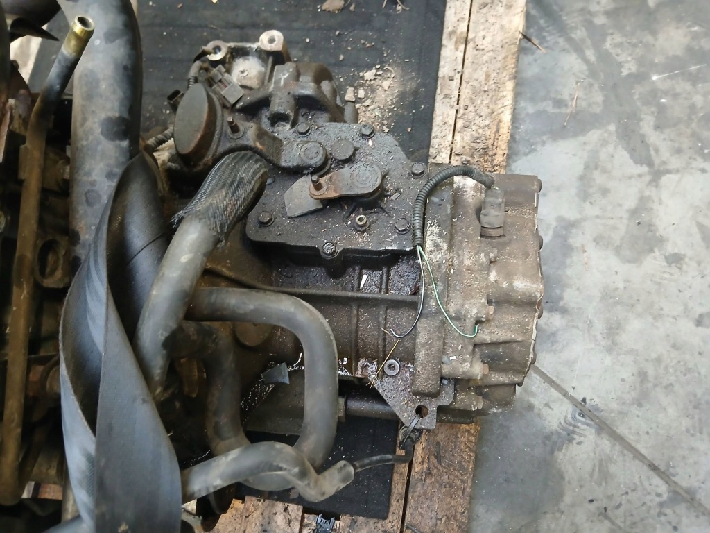 Chrysler voyager iv 2.5crd двигун комплектний  коробка передач enj 2004r Оригінал