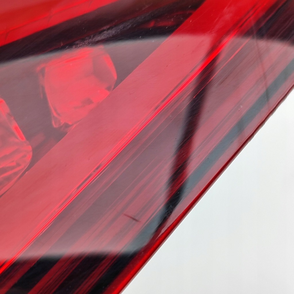 фото №8, Mercedes-benz gle w167 2023 ліва сторона лампи задній кришки багажника