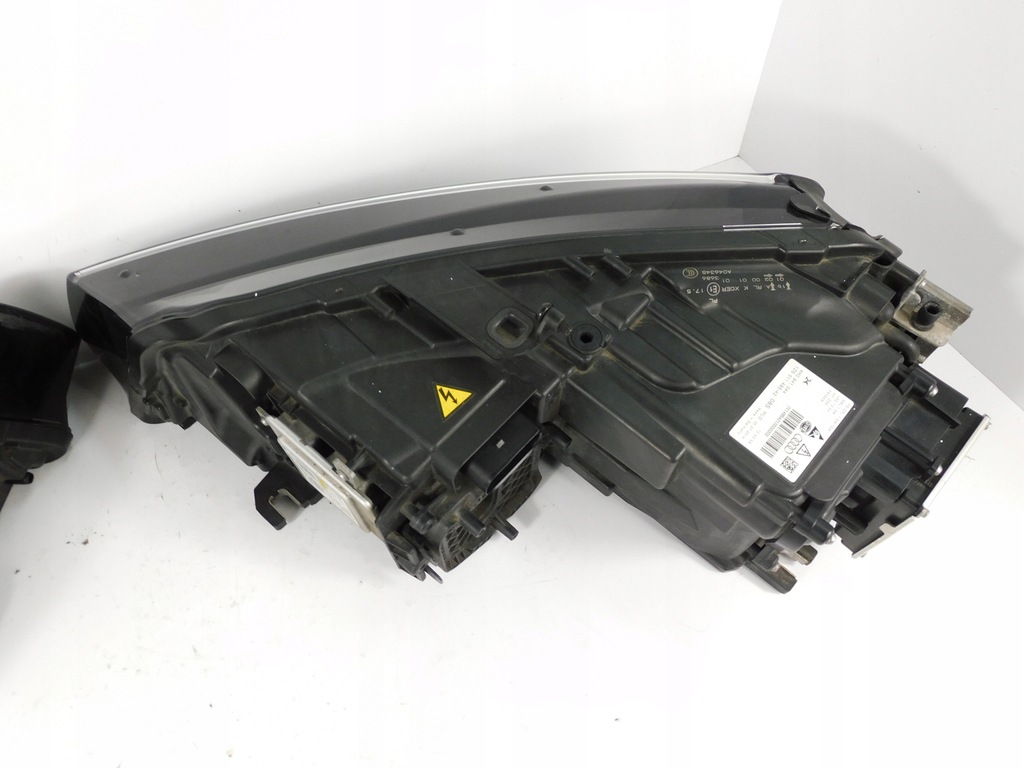 фото №15, Audi a8 d4 4h lift лампа права ліва ксенон led повний