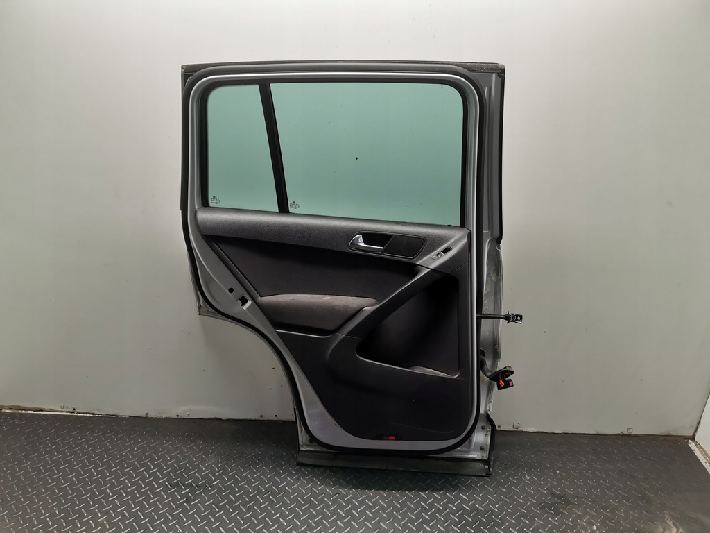 фото №6, Дверь левый задняя vw tiguan 5n оригинальный номер la7w 08-16