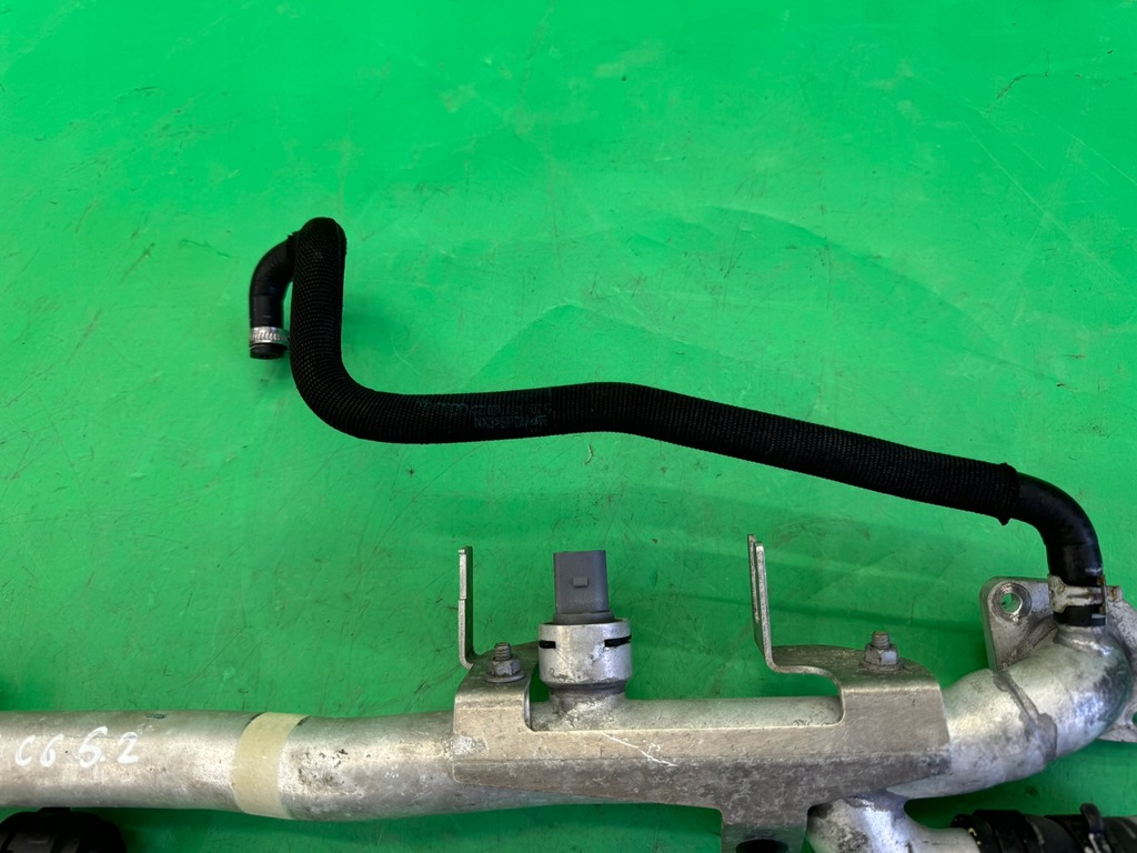 фото №10, Труба шланг охолодження магістраль датчик audi s6 c6 5.2 fsi v10 06-