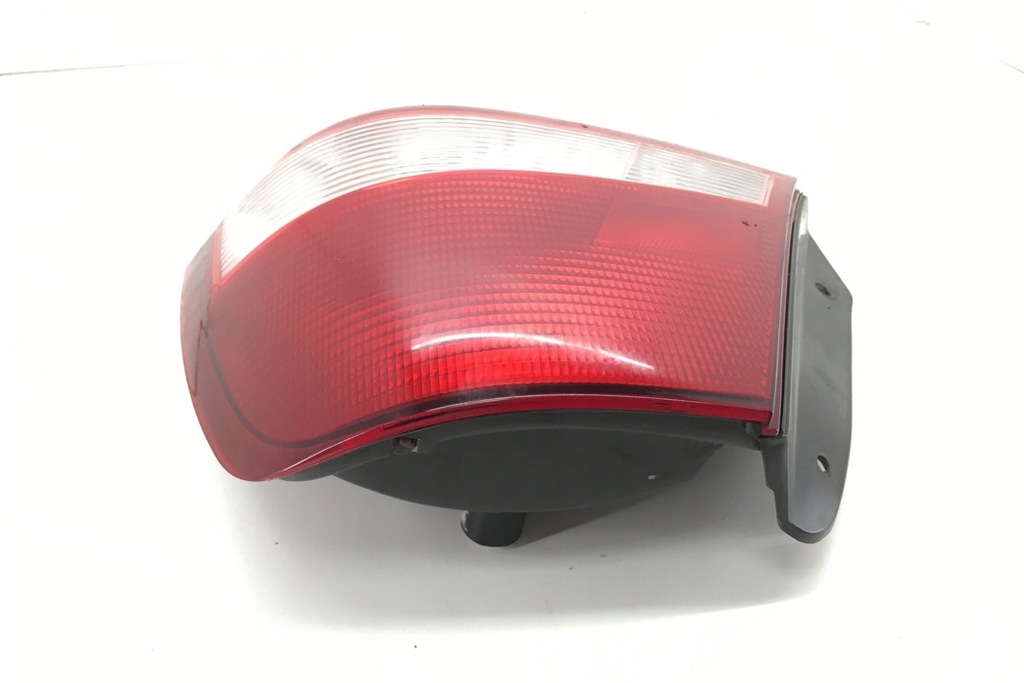 фото №9, Лампа правая задняя hyundai accent ii sedan lc r92402252 1.3l бензиновый 55kw