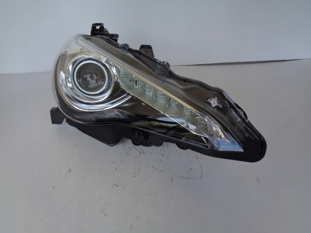 фото №1, Лампа правая toyota gt86 subaru brz ксенон led