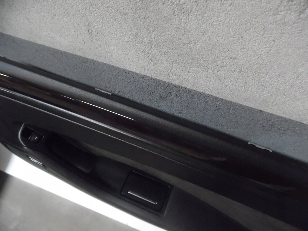 фото №7, Audi a8 d3 long обшивка задняя