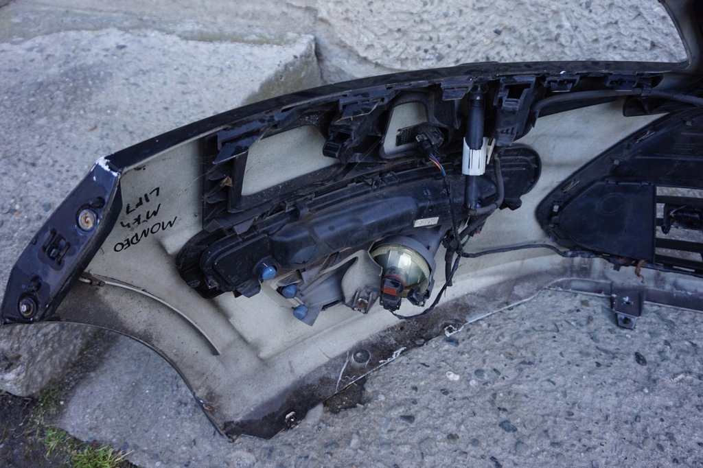 фото №9, Бампер передний ford mondeo mk4 lift 10/14r led омыватель