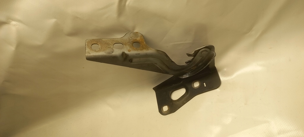 фото №7, Петля капот левый перед оригинал seat ibiza iv 6j 6j0823301a