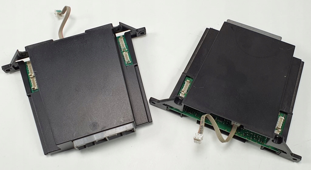 фото №4, Модуль консоли aston martin rapide fg33-18c815-aa