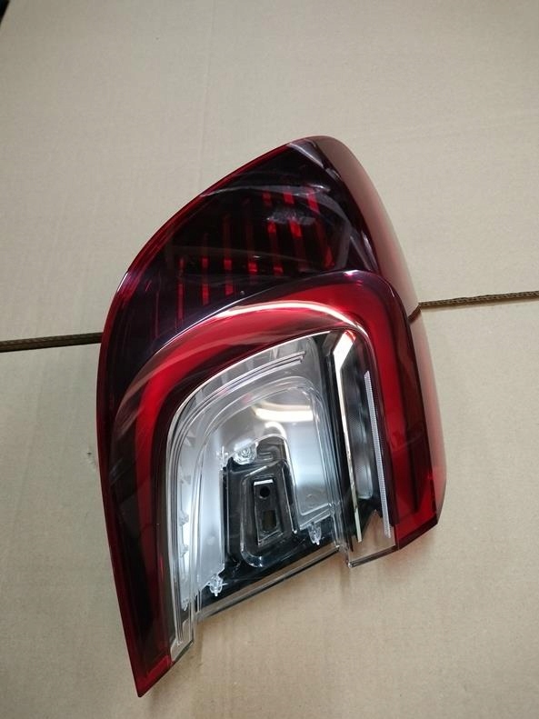 фото №1, Captur ii лампа задняя левая led 265558746r оригинал идеальное состояние